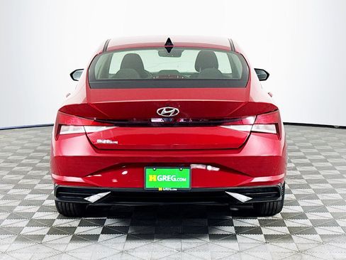 Used 2021 Hyundai Elantra SEL FWD image 8