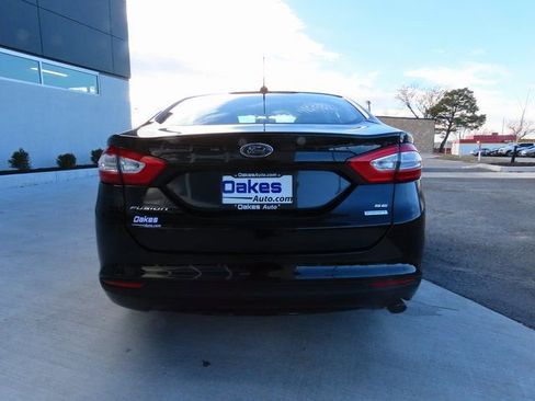 Used 2016 Ford Fusion SE w/ Equipment Group 202A image 6