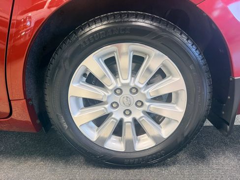 Used 2015 Toyota Sienna Limited Premium w/ Advanced Technology Package FWD image 17