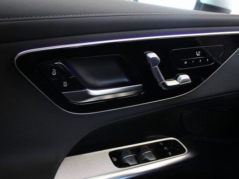 New 2025 Mercedes-Benz GLC 350e 4MATIC image 24