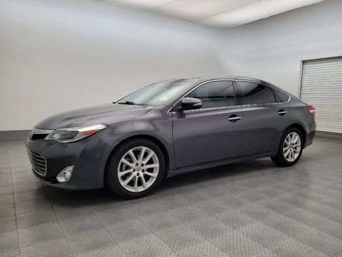 Used 2014 Toyota Avalon Limited image 2
