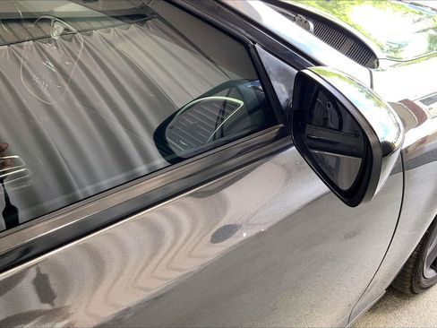 Used 2020 Chrysler 300 Touring w/ Sport Appearance Package RWD image 11