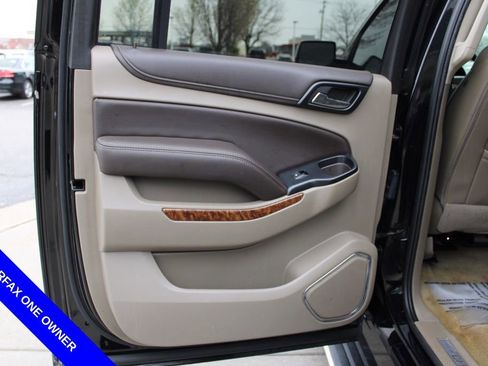 Used 2017 Chevrolet Suburban Premier image 27