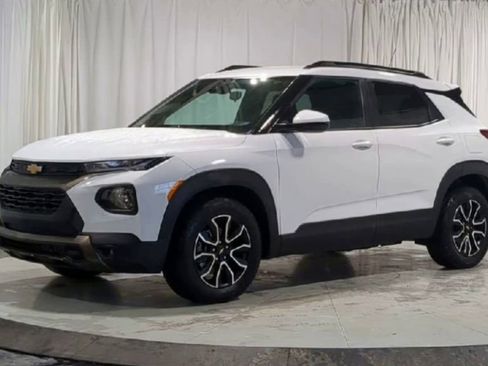 Used 2023 Chevrolet TrailBlazer ACTIV image 5