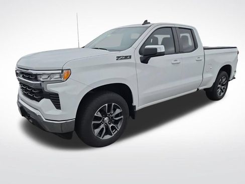 Used 2024 Chevrolet Silverado 1500 LT w/ Z71 Off-Road Package AWD/4WD image 9
