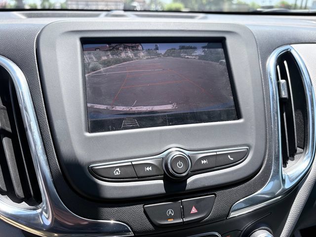 Used 2023 Chevrolet Equinox LT w/ Driver Convenience Package FWD image 18