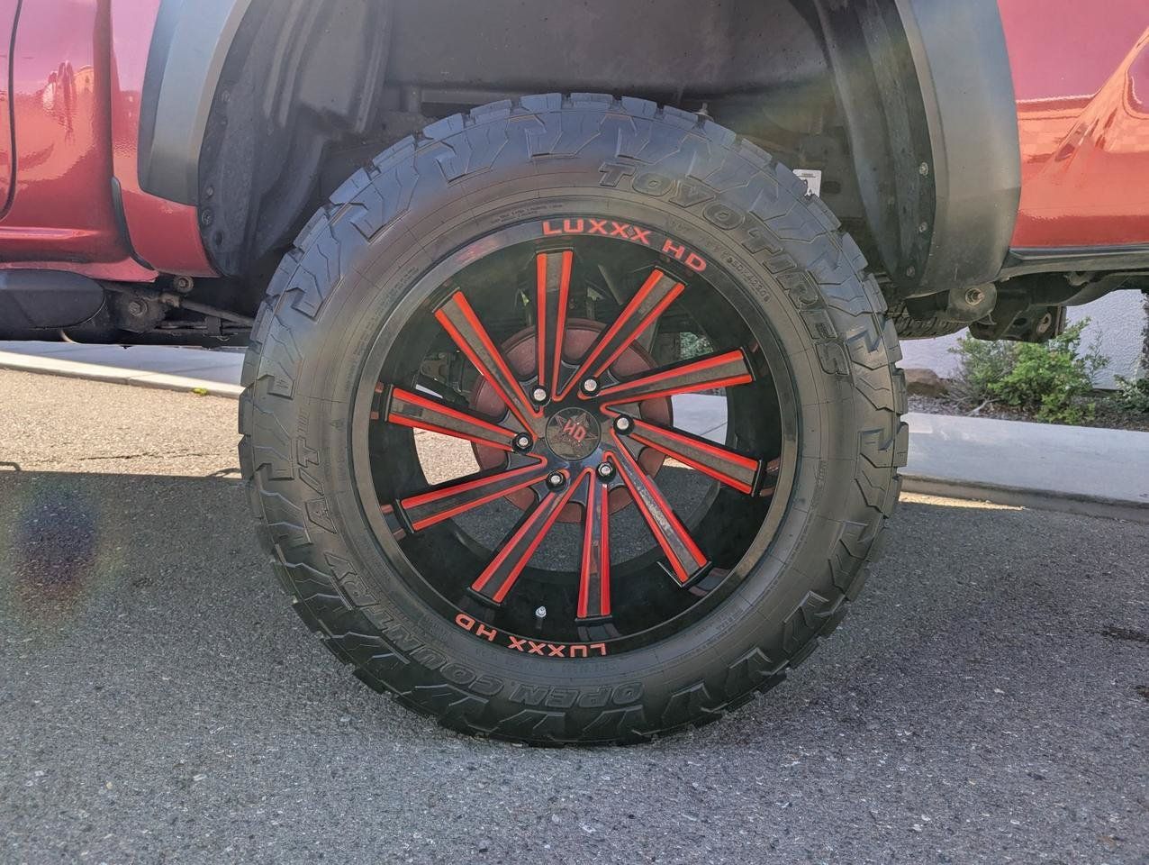 Used 2017 Toyota Tacoma TRD Off-Road w/ Tow Package (A/T) AWD/4WD image 23