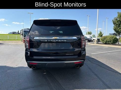 Used 2023 Chevrolet Suburban Premier AWD/4WD image 4