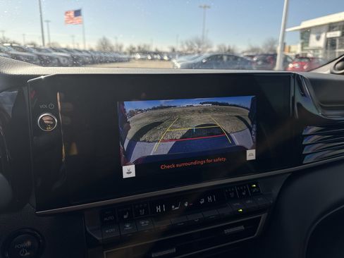 Used 2025 Toyota Camry XSE w/ Premium Package image 15