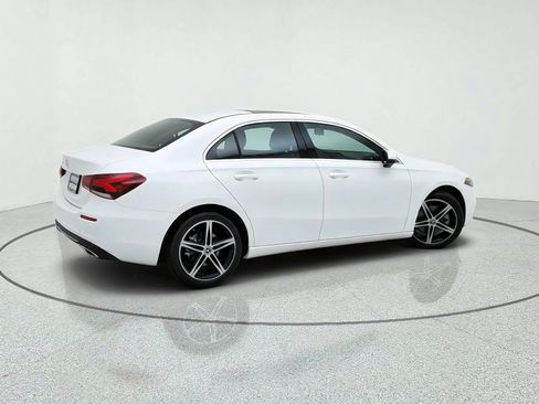 Used 2020 Mercedes-Benz A 220 image 8