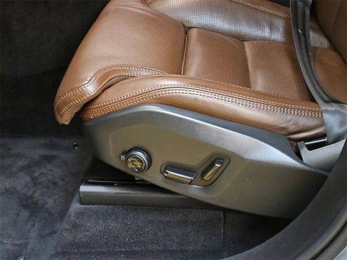 Used 2023 Volvo XC90 B6 Ultimate w/ Protection Package Premier image 26