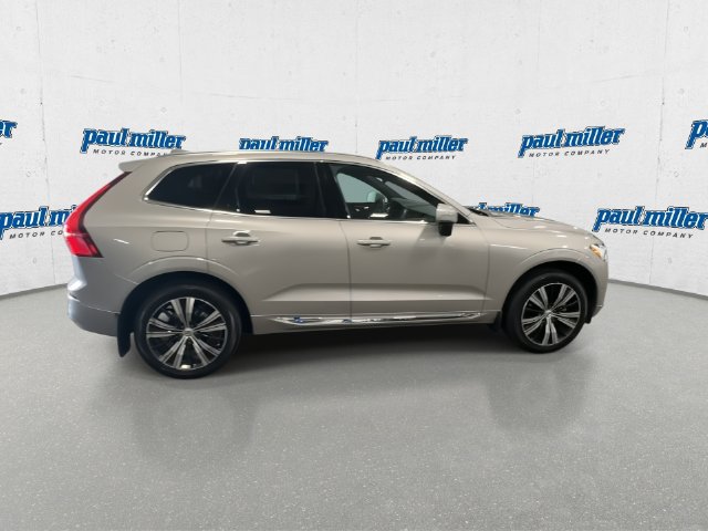 Used 2022 Volvo XC60 B5 Inscription AWD/4WD image 12