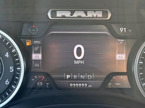 Used 2023 RAM 1500 Laramie AWD/4WD image 18