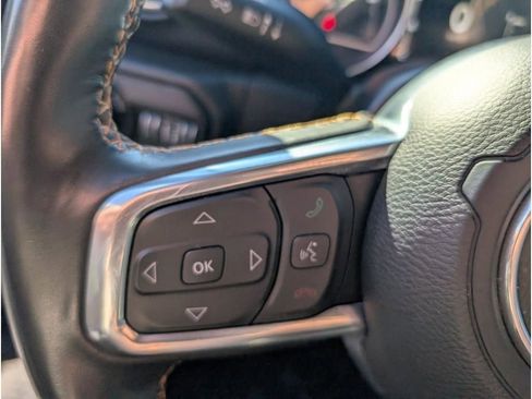 Used 2022 Jeep Gladiator Overland image 18