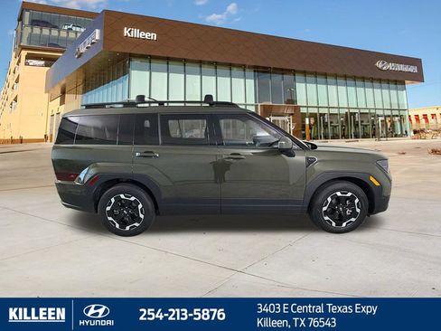 Used 2025 Hyundai Santa Fe SEL AWD/4WD image 9