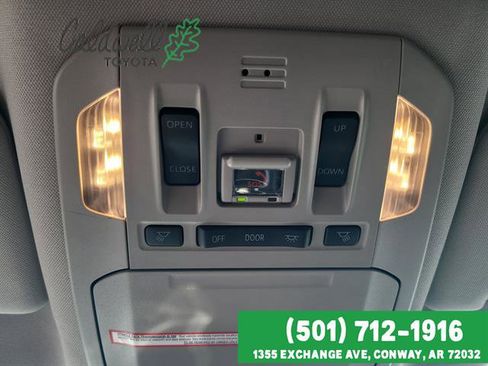 Used 2023 Toyota Highlander XLE FWD image 21
