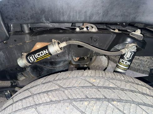 Used 2015 Toyota Tacoma 4x4 Double Cab image 23