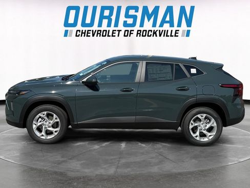 New 2026 Chevrolet Trax LS w/ LS Convenience Package FWD image 3