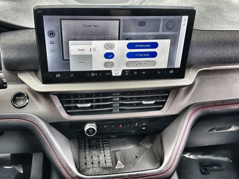 Used 2025 Ford Explorer ST AWD/4WD image 18