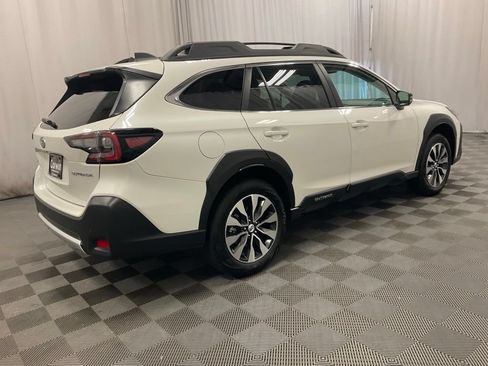 Used 2024 Subaru Outback Limited AWD/4WD image 2