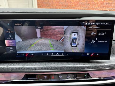 Used 2025 BMW i7 eDrive50 w/ Premium Package image 21