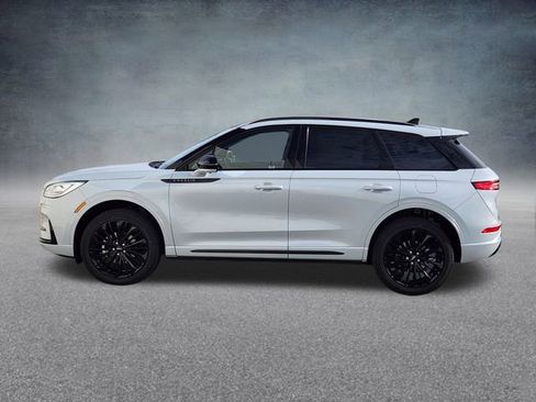 New 2026 Lincoln Corsair Reserve image 4