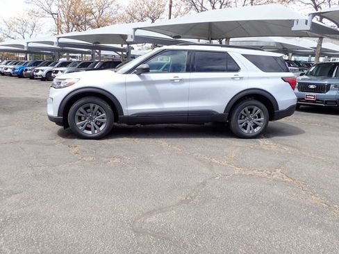 New 2026 Ford Explorer Active AWD/4WD image 2