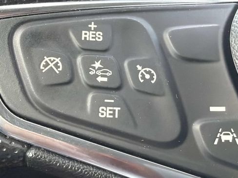 Used 2025 Chevrolet Malibu LT FWD image 21