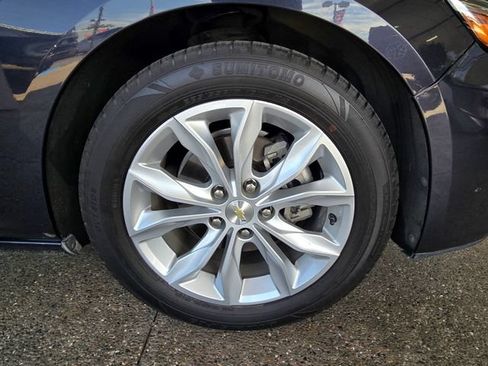 Used 2022 Chevrolet Malibu LT FWD image 26