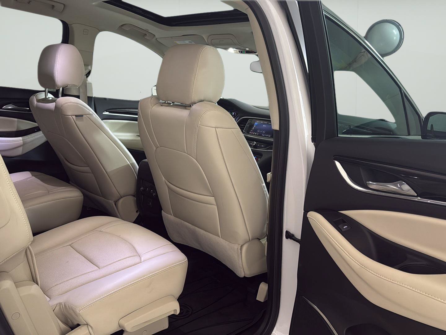 Certified 2024 Buick Enclave Essence w/ Experience Buick Package AWD/4WD image 18