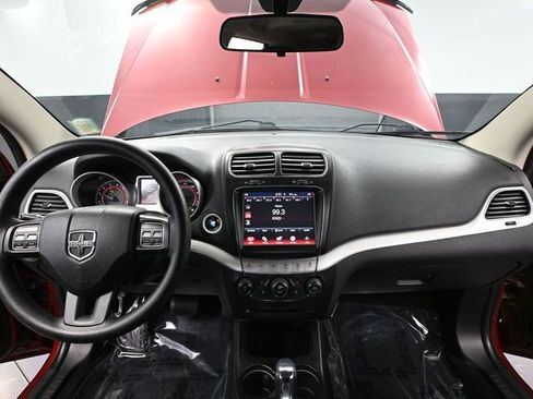 Used 2011 Dodge Journey Mainstreet w/ Safe & Sound Group image 25