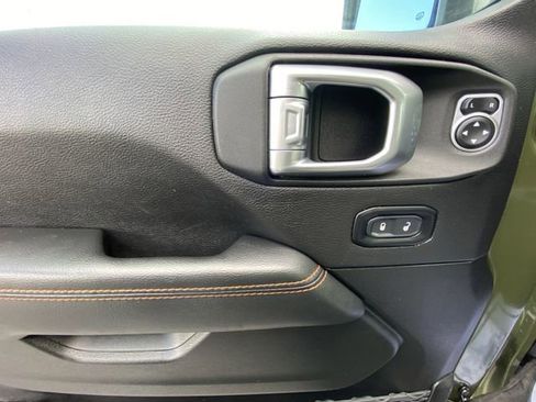 Used 2023 Jeep Gladiator Mojave w/ Trailer Tow Package image 13