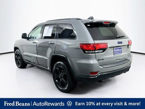 Used 2019 Jeep Grand Cherokee Laredo AWD/4WD image 6