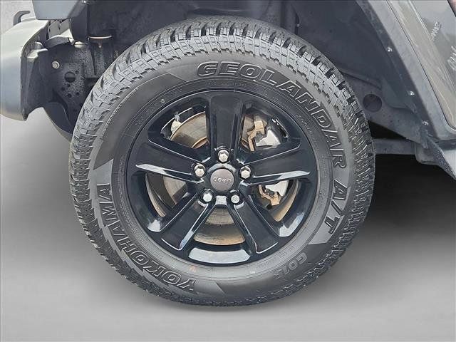 Used 2019 Jeep Wrangler Unlimited Sahara w/ Uconnect 4C Nav & Sound Group AWD/4WD image 23