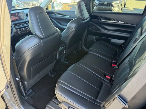 Used 2025 INFINITI QX60 Pure image 38