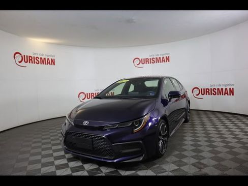 Used 2022 Toyota Corolla SE image 3