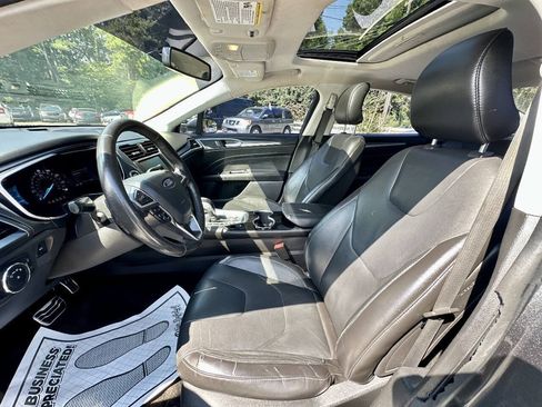 Used 2015 Ford Fusion Titanium FWD image 10
