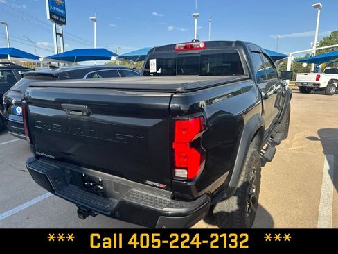 Used 2024 Chevrolet Colorado ZR2 w/ ZR2 Convenience Package III AWD/4WD image 6