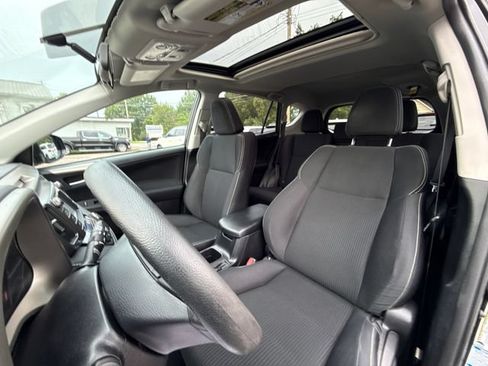 Used 2014 Toyota RAV4 XLE AWD/4WD image 23