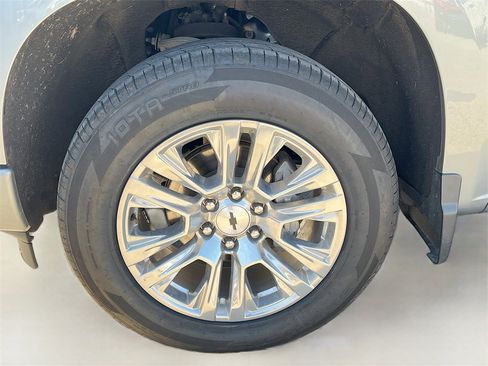 Used 2023 Chevrolet Silverado 1500 RST image 26