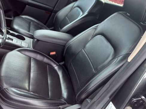 Used 2020 Ford Escape SEL image 6