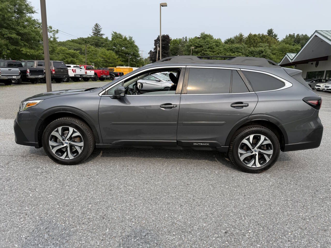 Used 2021 Subaru Outback Limited AWD/4WD image 2