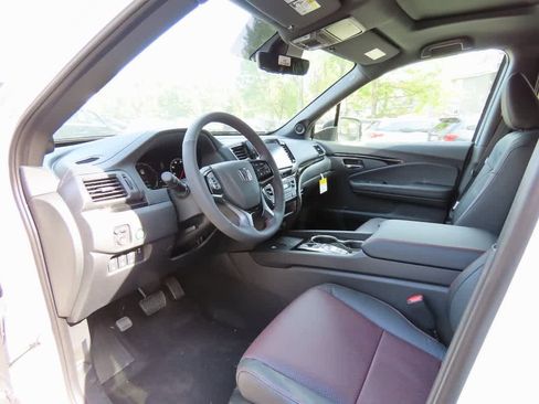 New 2026 Honda Ridgeline Black Edition image 2