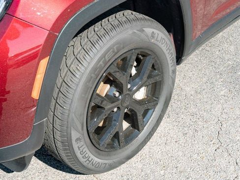 Certified 2023 Jeep Grand Cherokee Limited RWD image 9