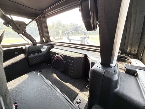 Used 2019 Jeep Wrangler Unlimited Sport S AWD/4WD image 9