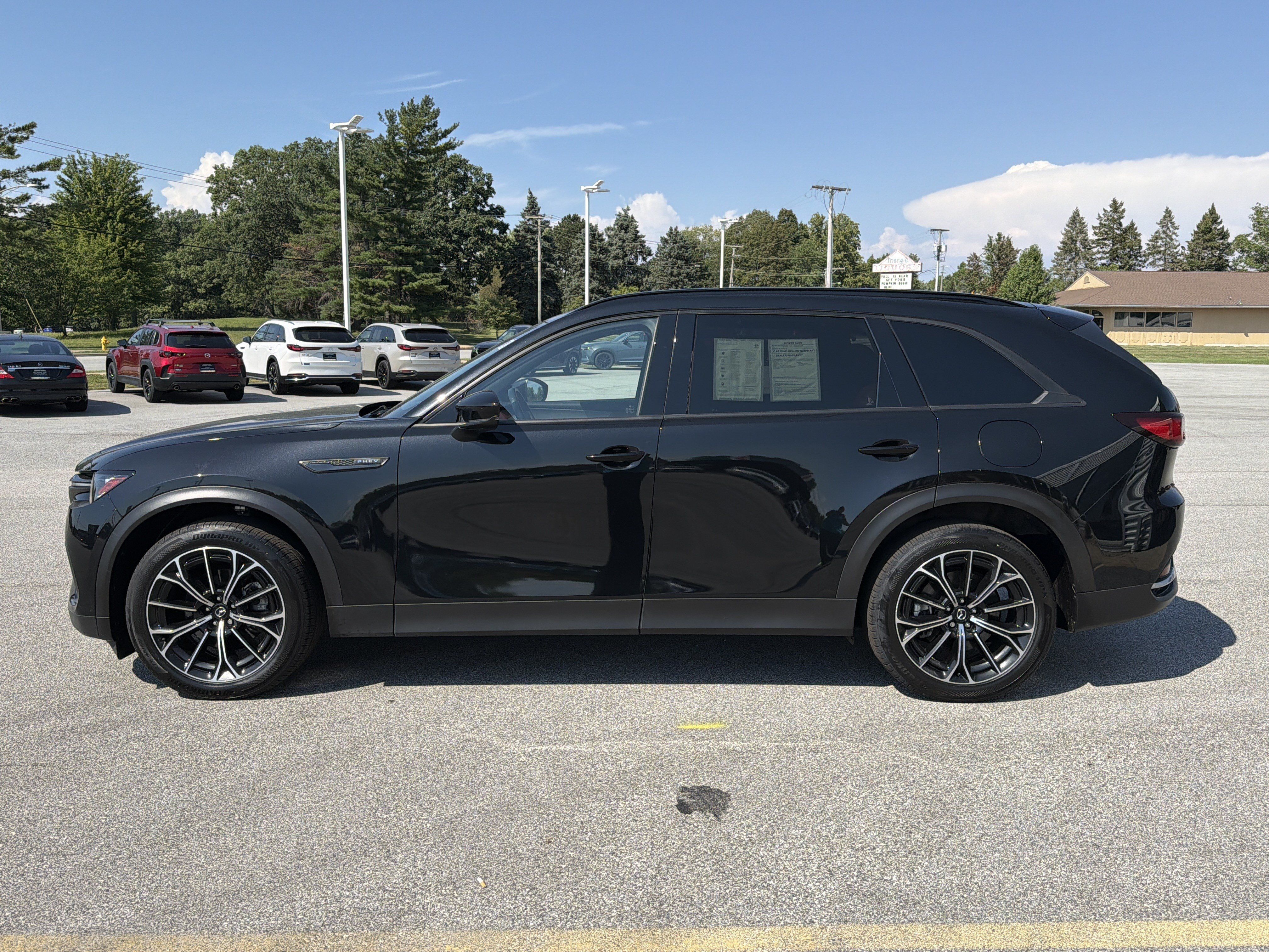Certified 2025 MAZDA CX-70 Plug-In Hybrid w/ Premium Plus AWD/4WD image 6