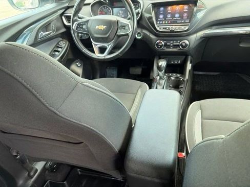 Used 2023 Chevrolet TrailBlazer LT w/ Sun and Liftgate Package AWD/4WD image 37
