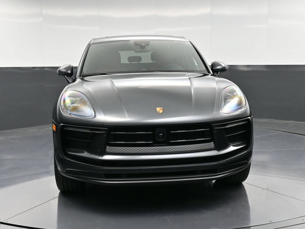 Certified 2026 Porsche Macan AWD/4WD image 11