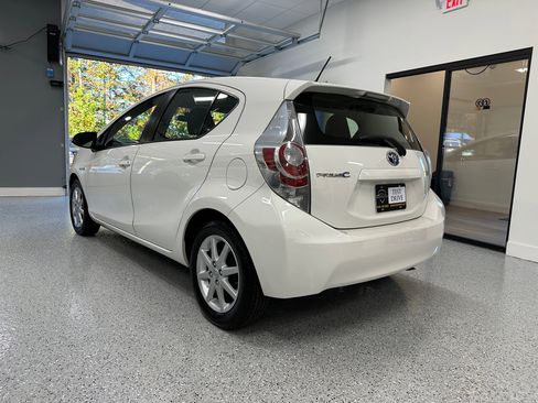 Used 2012 Toyota Prius C Three image 6