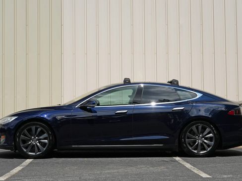 Used 2014 Tesla Model S 85 RWD image 8
